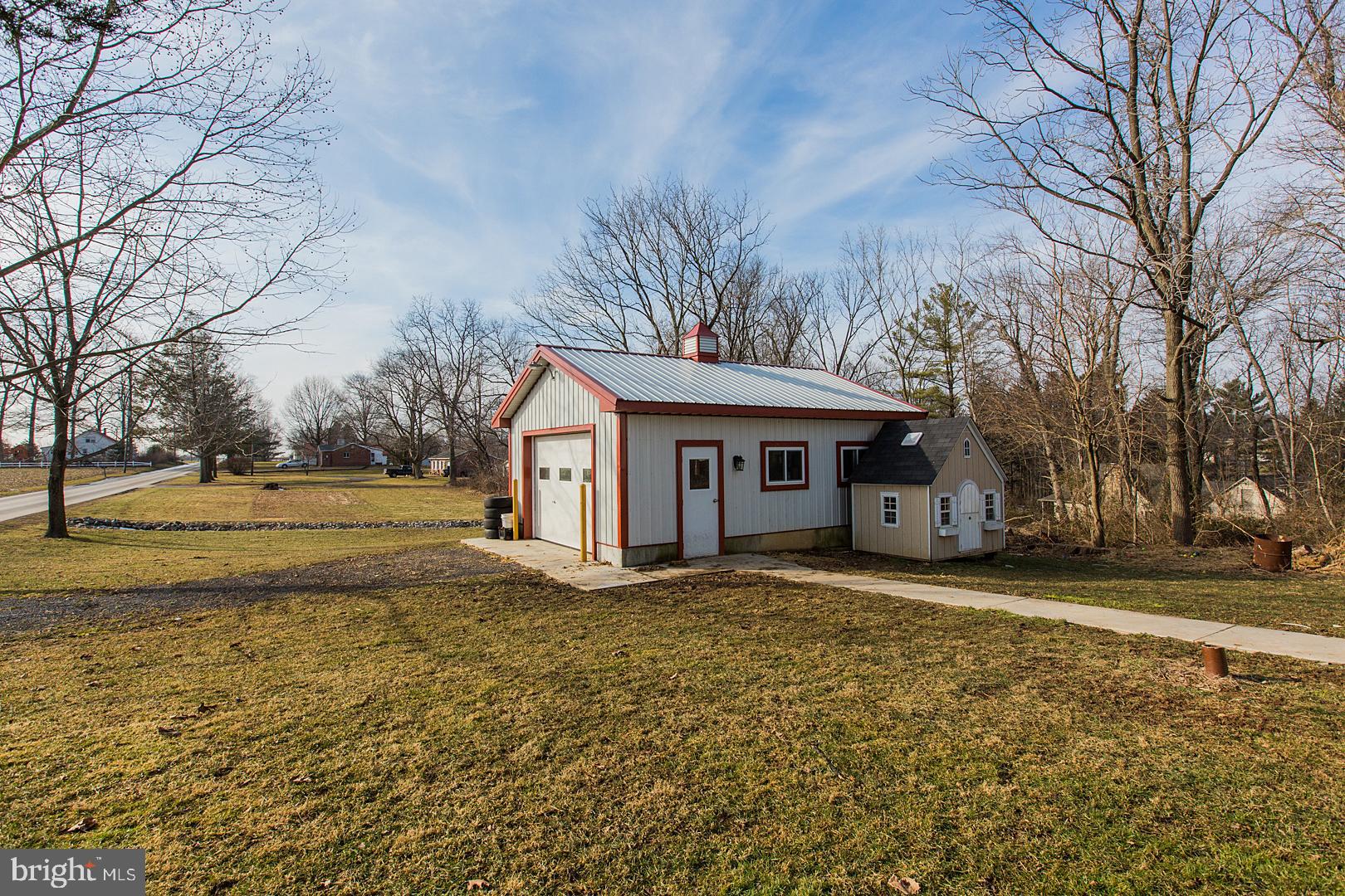 38 Fulton View Road Quarryville, PA 17566 - Photo 32 of 42 a front view of a house with a yard