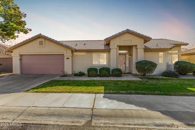 $369,000 | 8919 West Acapulco Lane, Peoria, AZ 85381