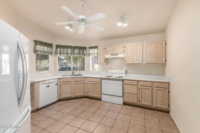 $369,000 | 8919 West Acapulco Lane, Peoria, AZ 85381