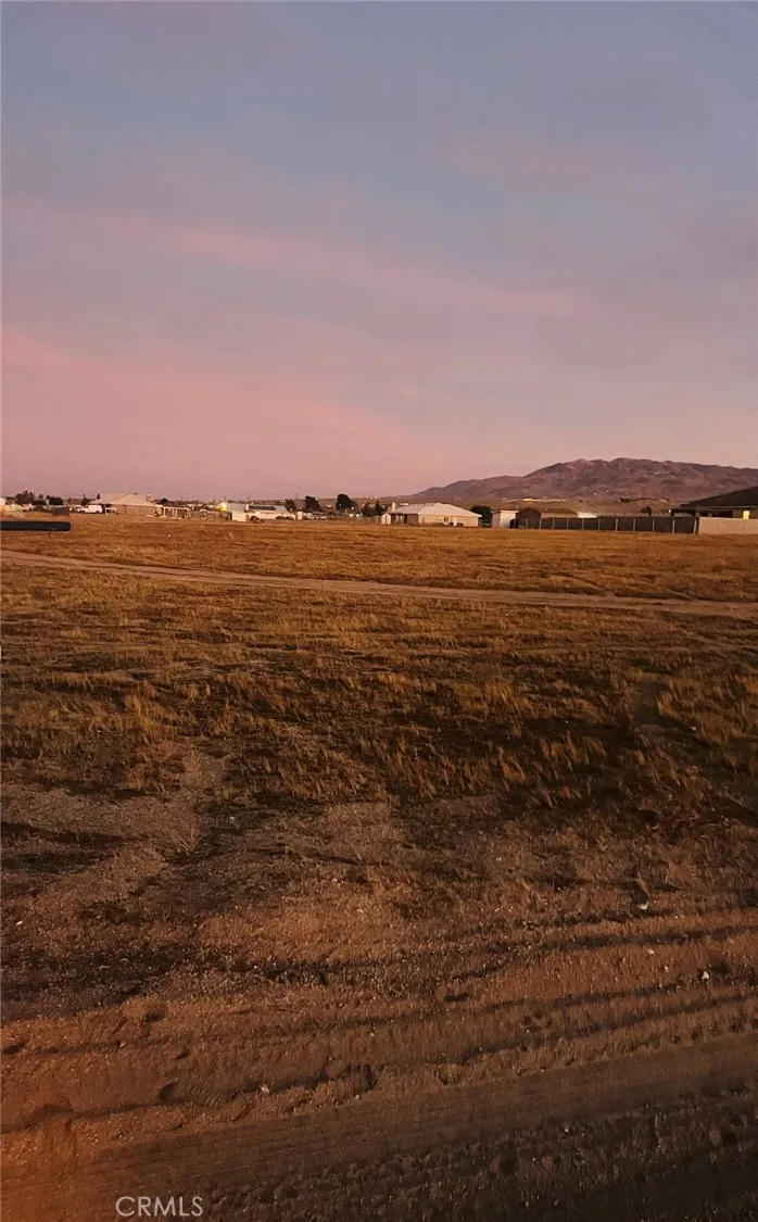 0 Panoche Road Apple Valley, CA 92308 - Photo 5 of 8 a view of an ocean