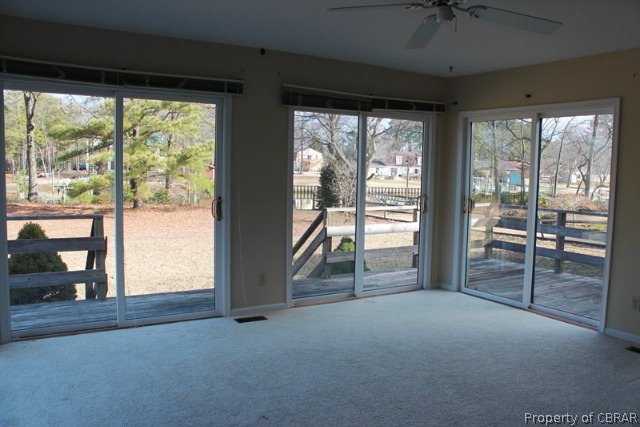 8267 Little England Road Hayes, VA 23072 - Photo 10 of 17