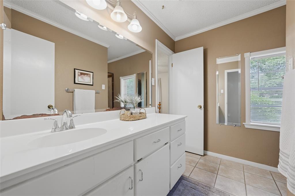 8240 Forest Ridge Drive Woodway, TX 76712 - Photo 10 of 17