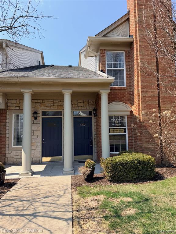 5292 Brookemonte Circle Rochester, MI 48306 - Photo 1 of 55