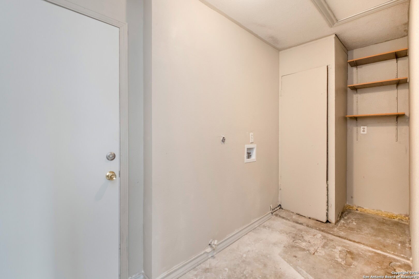 5207 Overpool Street San Antonio, TX 78228 - Photo 22 of 31 a view of an empty room