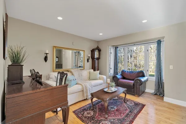 $1,150,000 | 9 Fletcher Street, Plainville, MA 02762