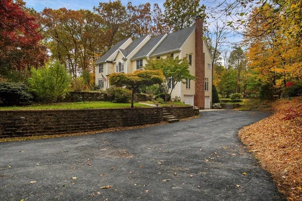 $1,200,000 | 9 Fletcher Street, Plainville, MA 02762