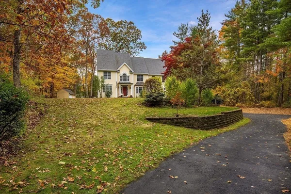 $1,200,000 | 9 Fletcher Street, Plainville, MA 02762