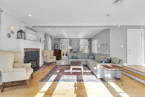 $1,200,000 | 9 Fletcher Street, Plainville, MA 02762