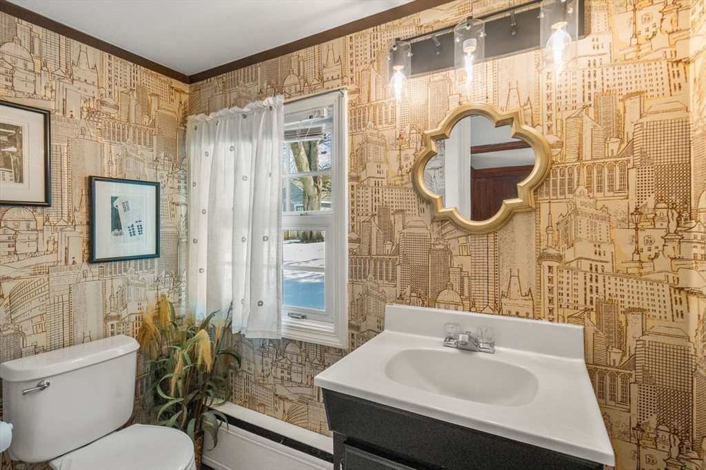 17 Brigham Road Framingham, MA 01702 - Photo 12 of 23