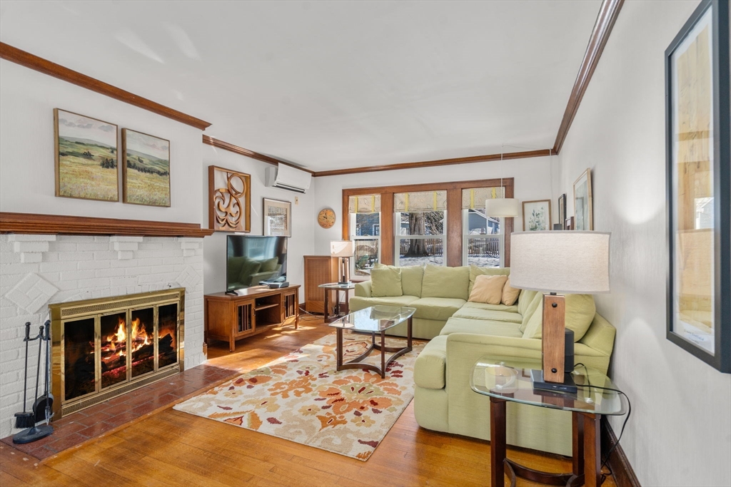 17 Brigham Road Framingham, MA 01702 - Photo 4 of 23