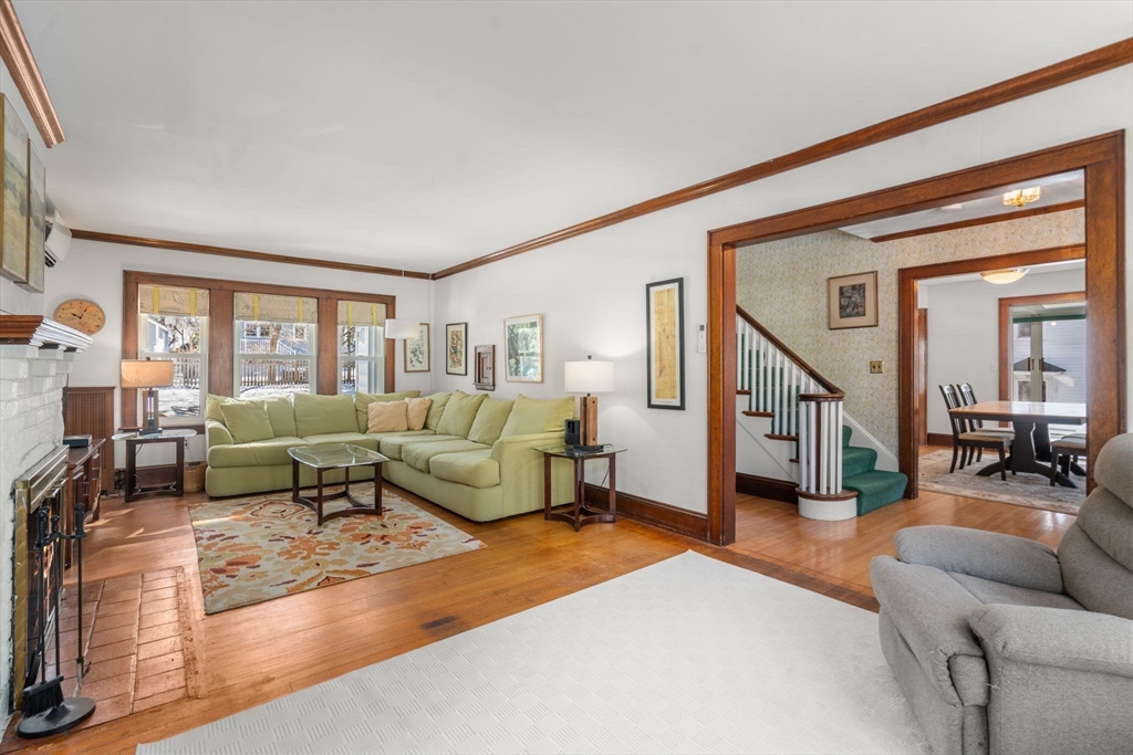 17 Brigham Road Framingham, MA 01702 - Photo 5 of 23