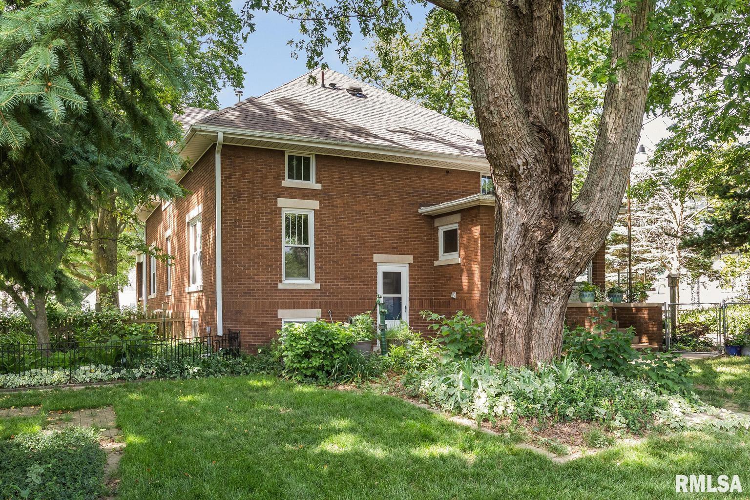 809 East Jefferson Street Washington, IL 61571 - Photo 53 of 66 Gallery Image 53