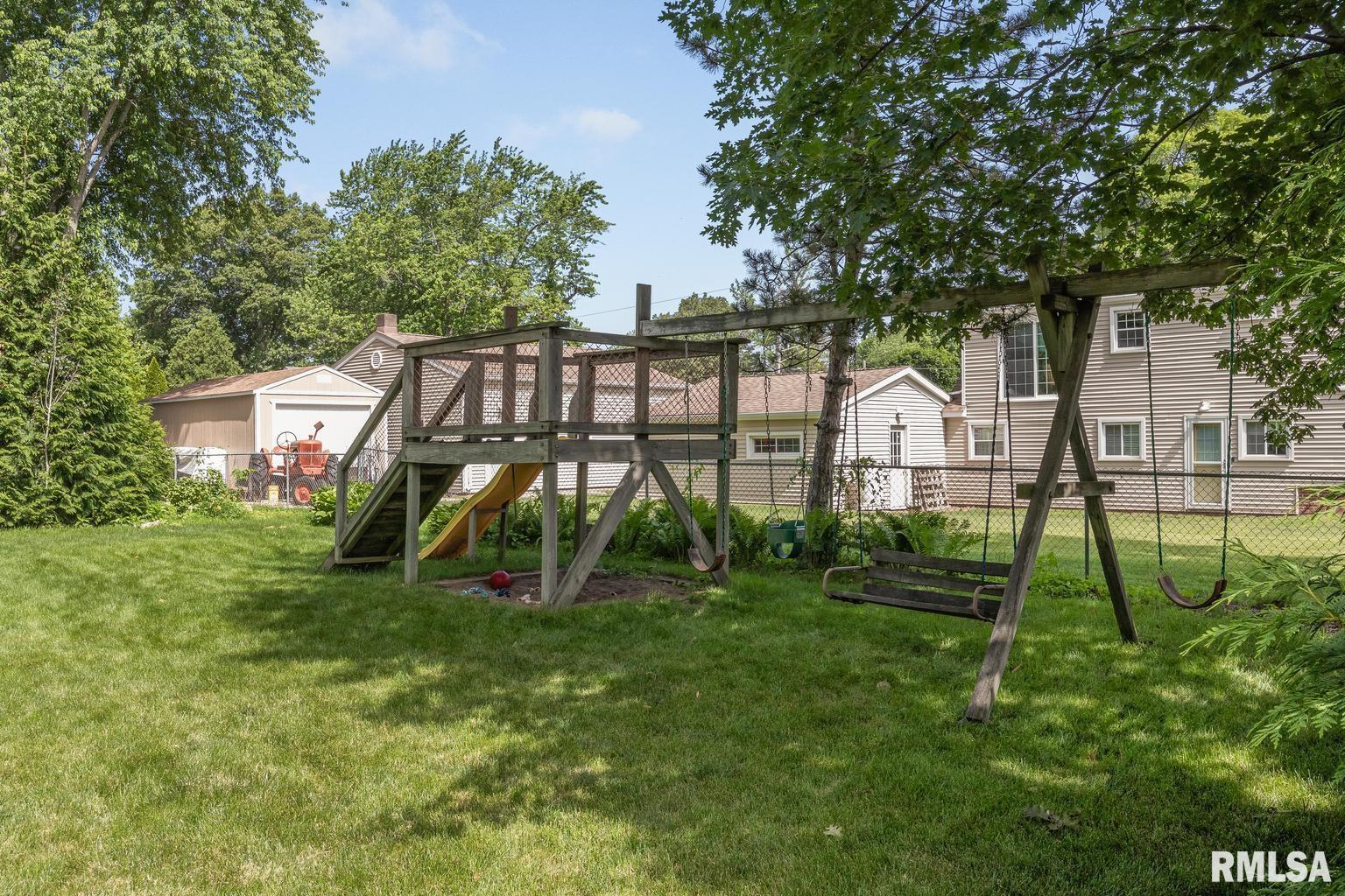 809 East Jefferson Street Washington, IL 61571 - Photo 57 of 66 Gallery Image 57