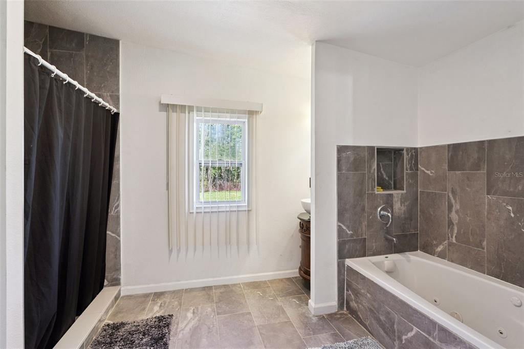 2051 Trail Cut Road Polk City, FL 33868 - Photo 13 of 37