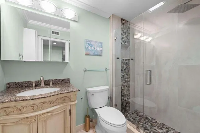 $1,900 | 451 Greensward Lane, Unit 201B, Delray Beach, FL 33445