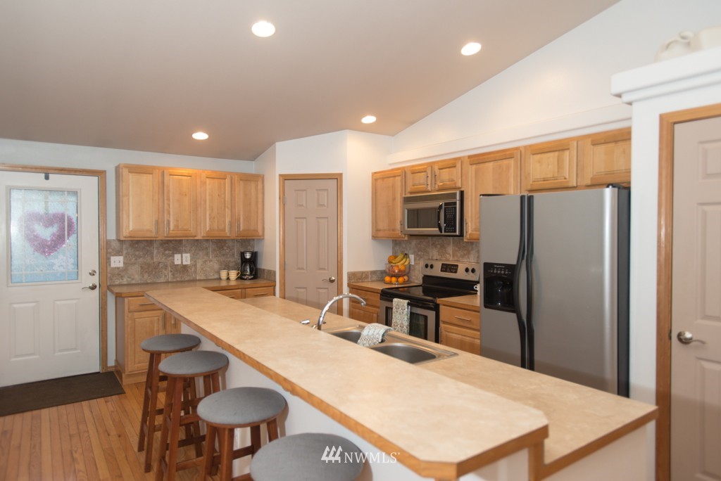 3043 Ridgeview Drive Sedro-Woolley, WA 98284 - Photo 3 of 16 Gallery Image 3