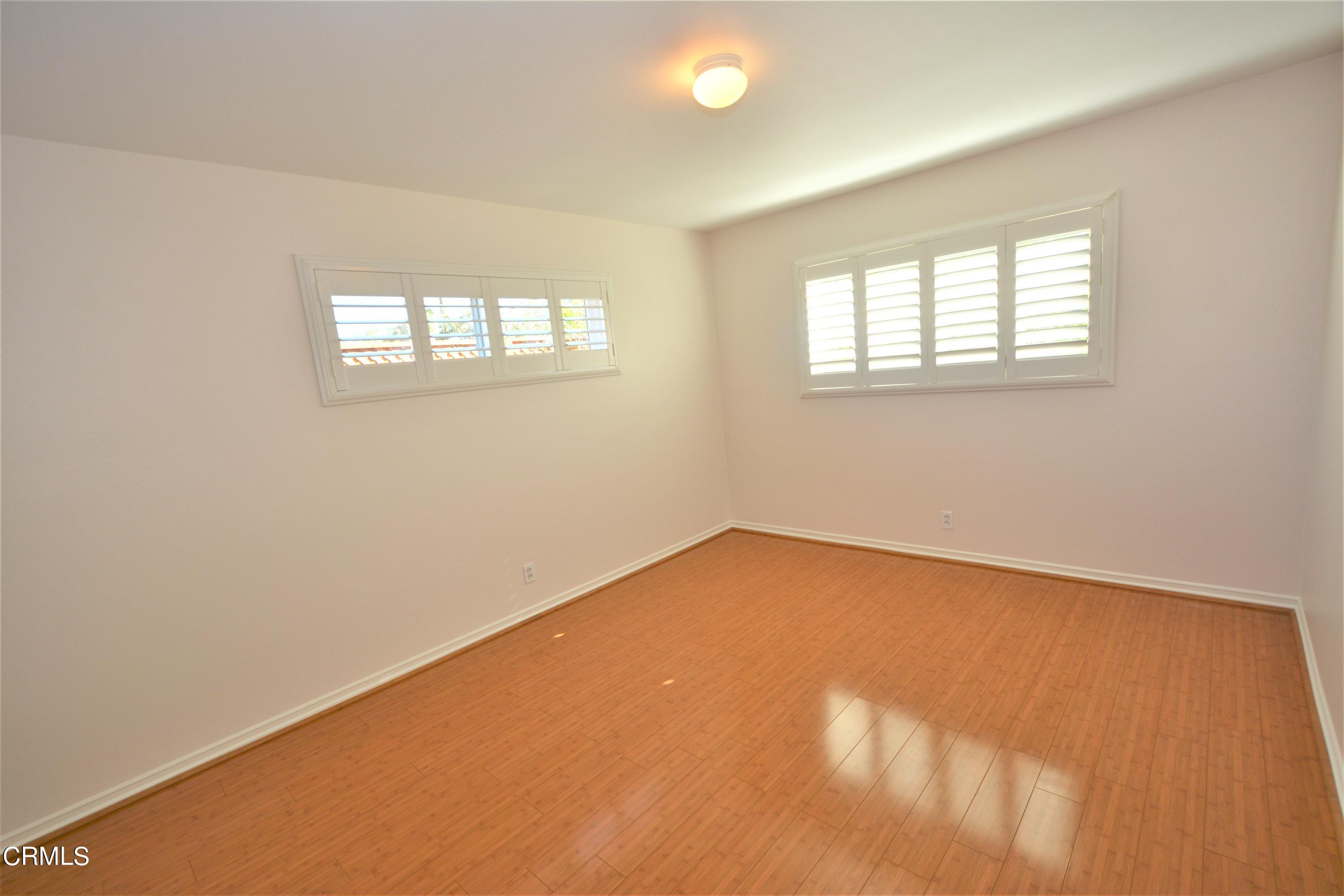 3252 Radcliffe Road Thousand Oaks, CA 91360 - Photo 19 of 31 an empty room with a window