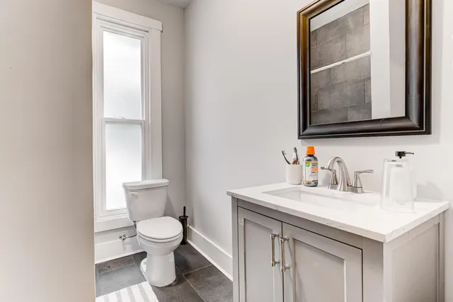 $394,999 | 1535 Monroe Avenue, Memphis, TN 38104