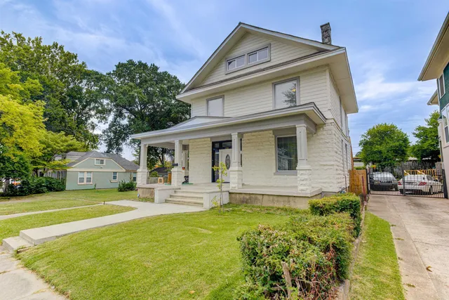$394,999 | 1535 Monroe Avenue, Memphis, TN 38104