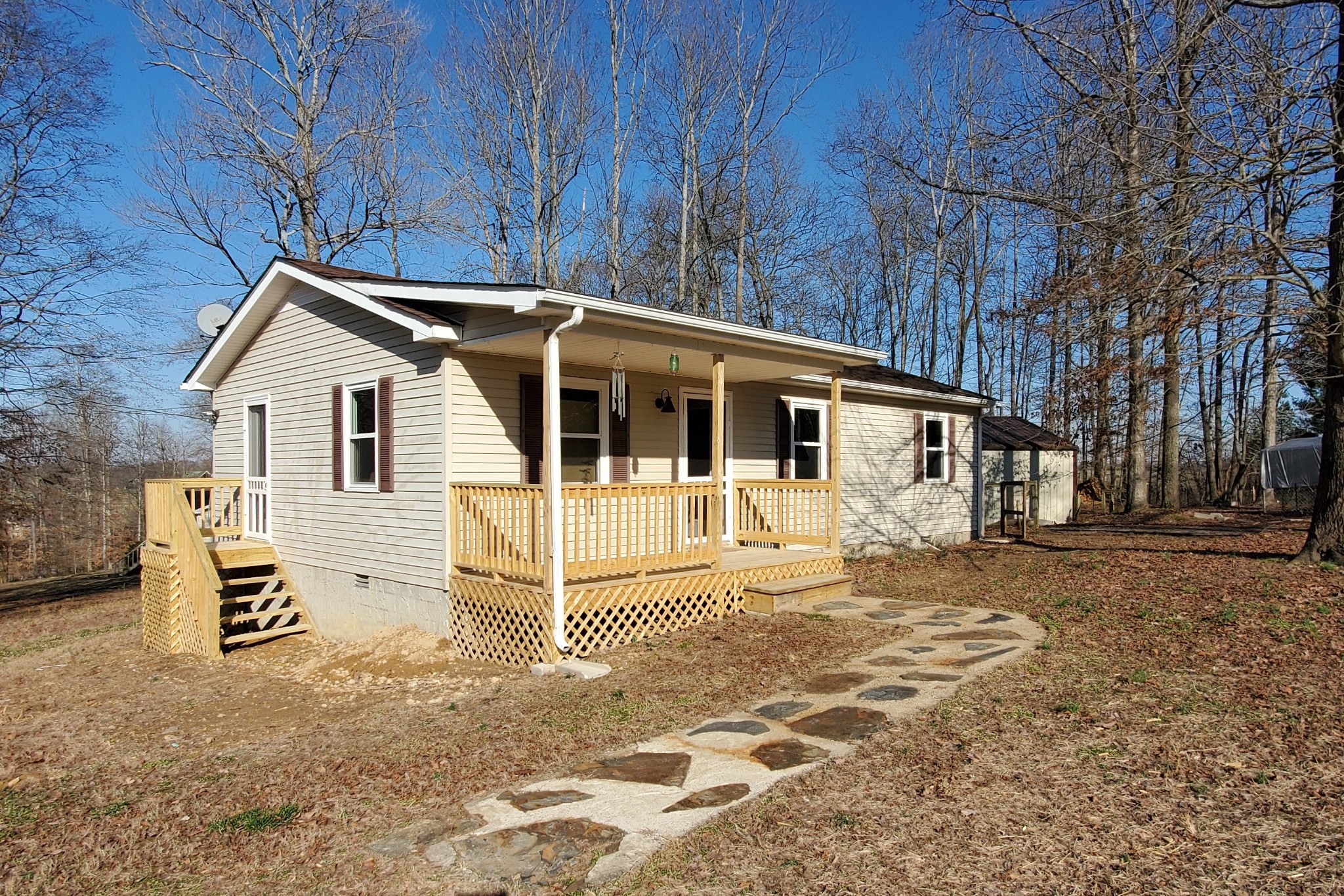 185 Redbud Road Red Boiling Springs, TN 37150 - Photo 1 of 23