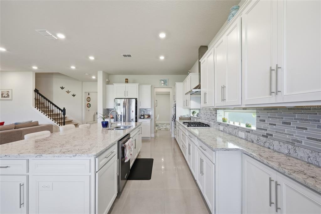 7537 Wandering Way Orlando, FL 32836 - Photo 14 of 71