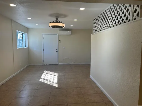 $2,000 | Undisclosed Address, San Diego, CA 92110