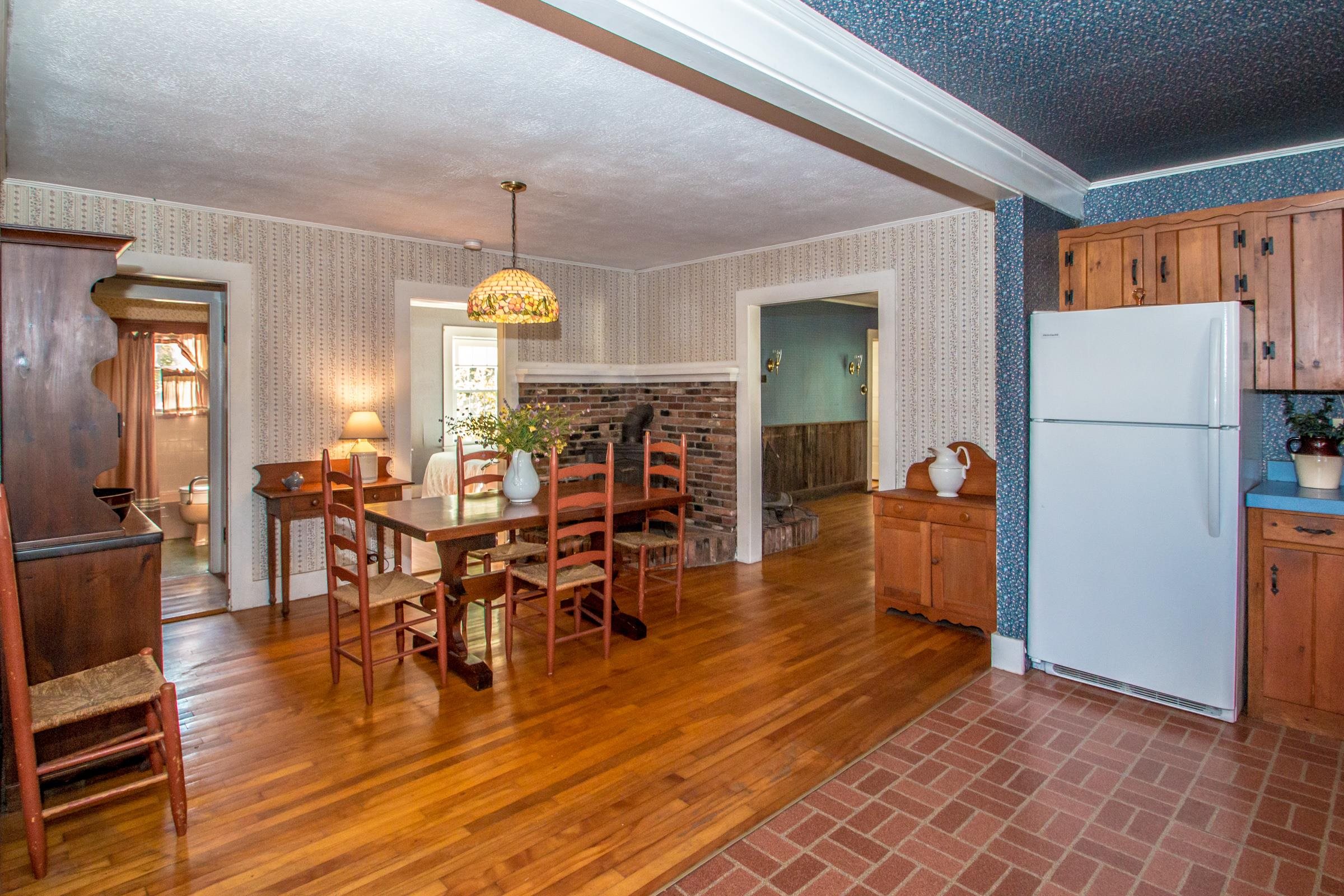21 Artist Falls Road Conway, NH 03860 - Photo 4 of 19