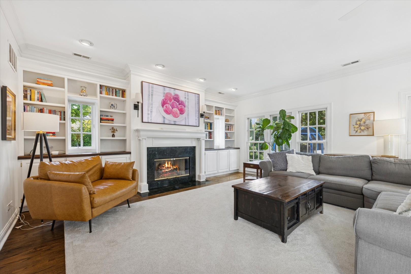 418 West Franklin Street Wheaton, IL 60187 - Photo 8 of 35 a living room with furniture and a fireplace