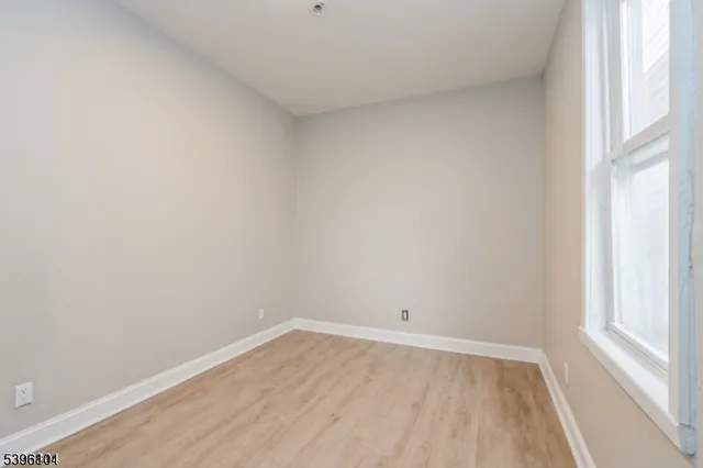 $1,500 | 216 South 10th Street, Unit 3, Newark, NJ 07107