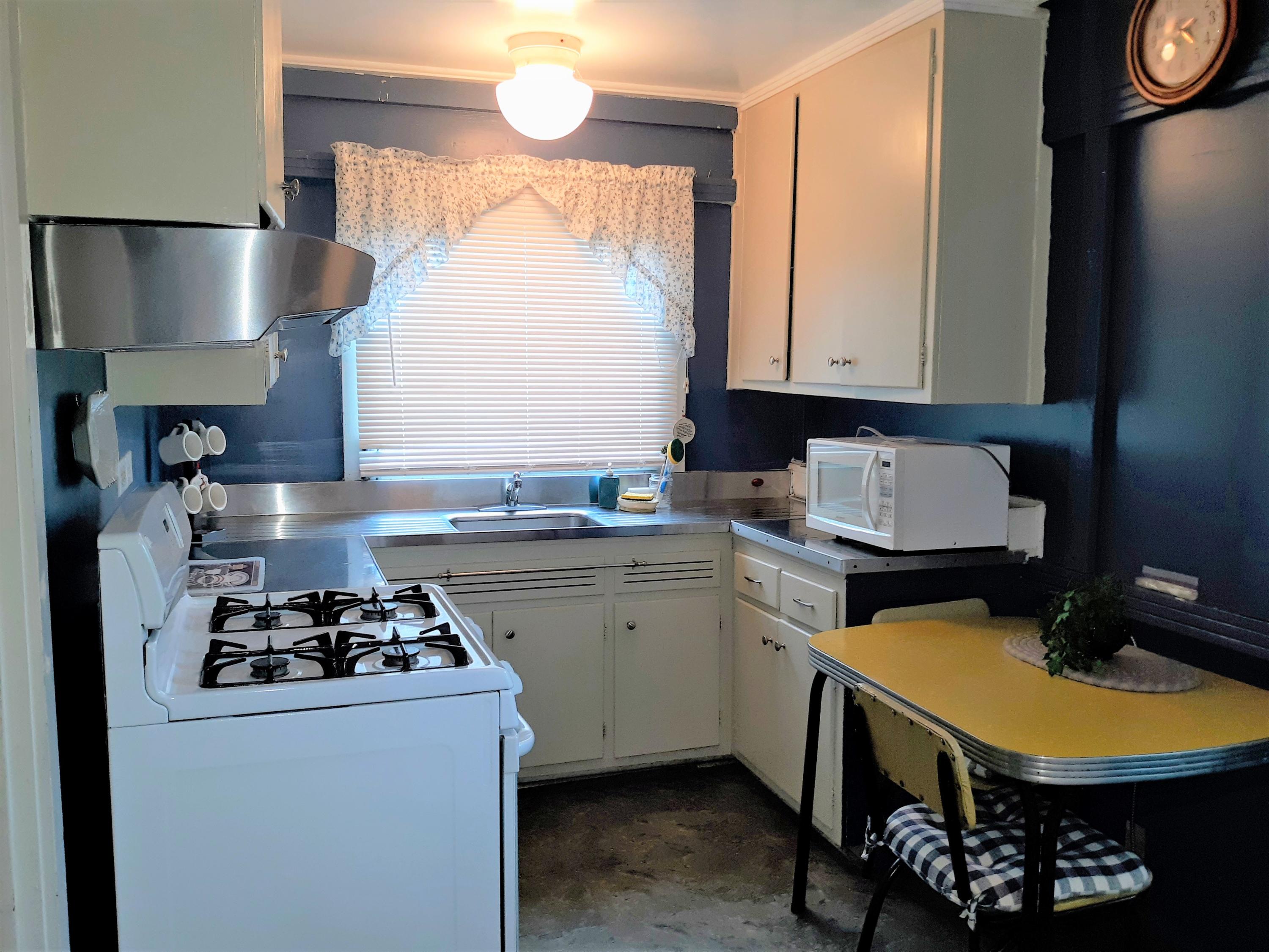 120 Meadow Road Oak Ridge, TN 37830 - Photo 8 of 27 Kitchen