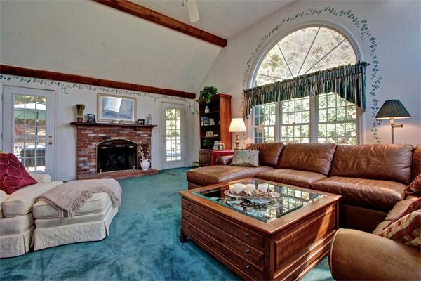 8 Ridge Road Hopkinton, MA 01748 - Photo 11 of 30 Gallery Image 11