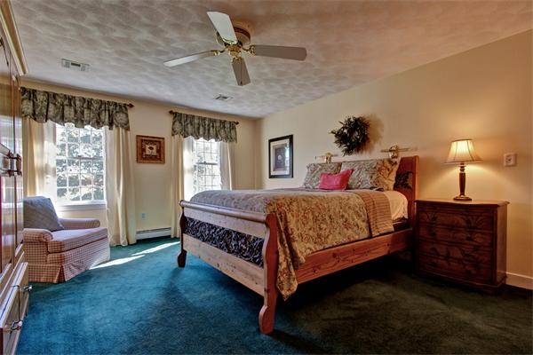 8 Ridge Road Hopkinton, MA 01748 - Photo 17 of 30 Gallery Image 17