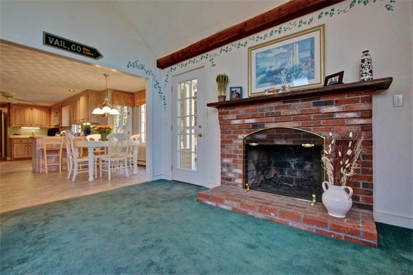 8 Ridge Road Hopkinton, MA 01748 - Photo 8 of 30 Gallery Image 8