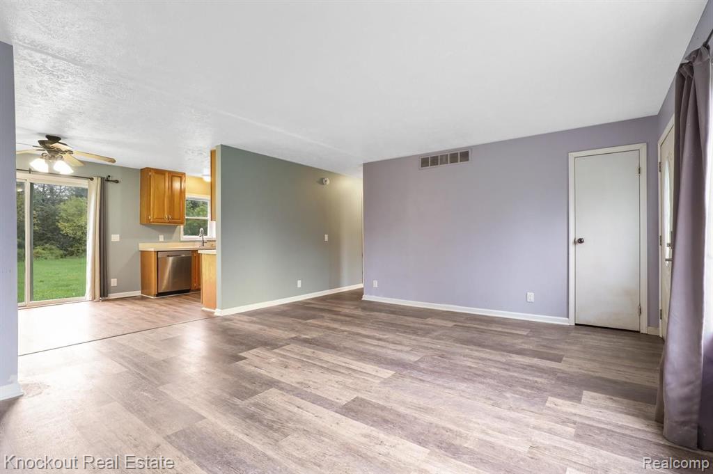 6024 Gunnell Road Millington, MI 48746 - Photo 5 of 35