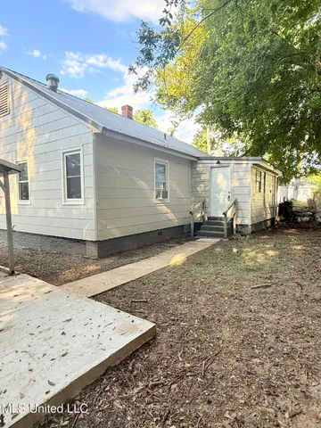 $115,000 | 41 West Pecan Street, Grenada, MS 38901