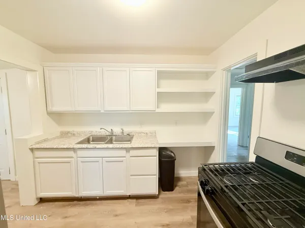 $99,000 | 41 West Pecan Street, Grenada, MS 38901