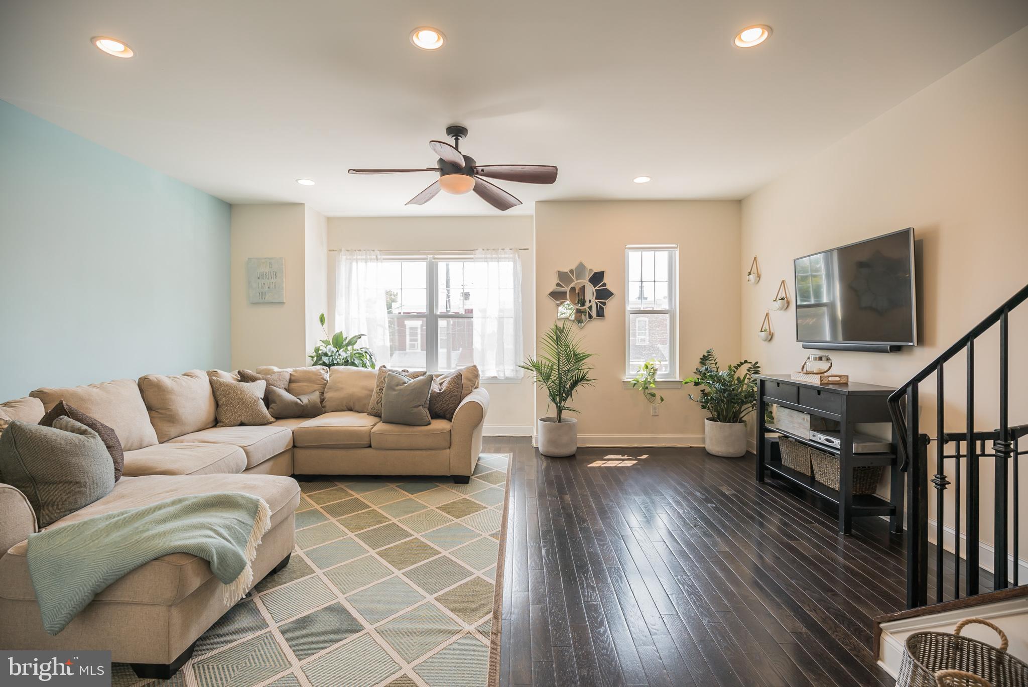 534 Green Lane Philadelphia, PA 19128 - Photo 36 of 43 a living room with furniture and a flat screen tv