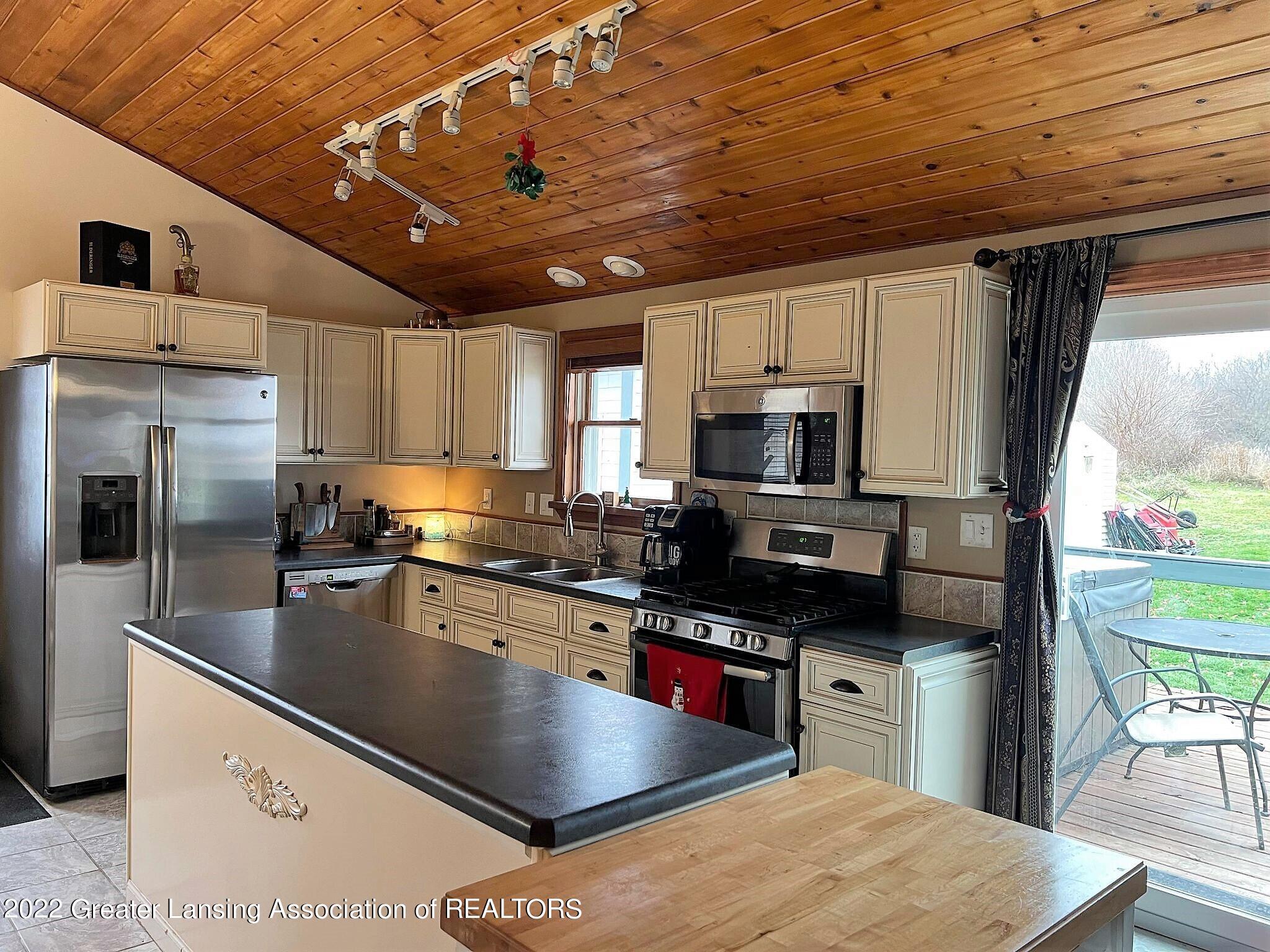 850 Tuttle Road Mason, MI 48854 - Photo 28 of 46 317211336_1553490918449682_4059810364435