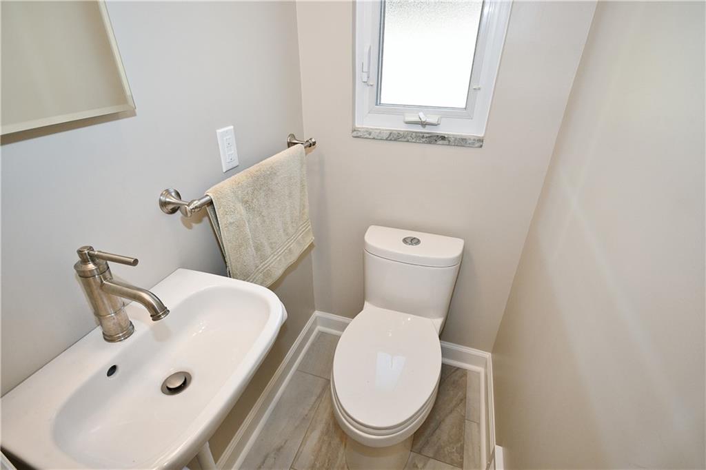 4785 Rolling Hills Road Pittsburgh, PA 15236 - Photo 12 of 25 Gallery Image 12