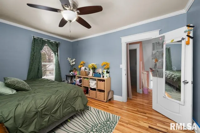 $184,900 | 236 43rd Street, Moline, IL 61265