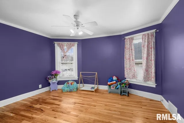 $184,900 | 236 43rd Street, Moline, IL 61265