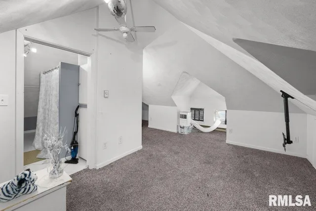 $184,900 | 236 43rd Street, Moline, IL 61265