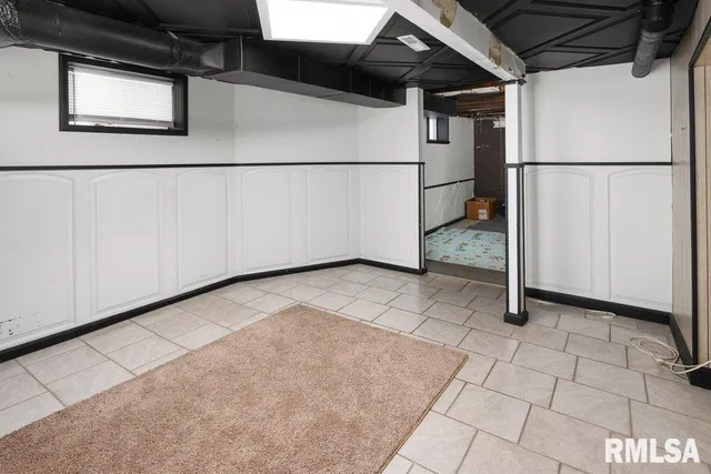 $184,900 | 236 43rd Street, Moline, IL 61265