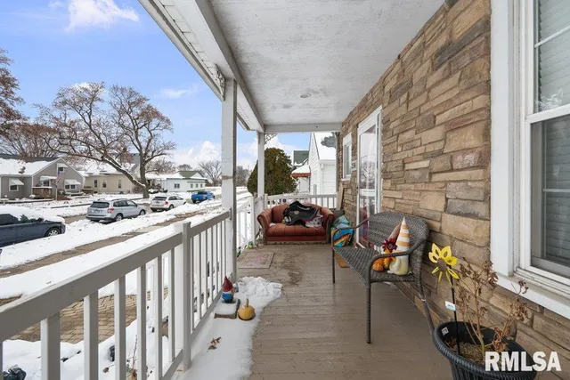 $184,900 | 236 43rd Street, Moline, IL 61265