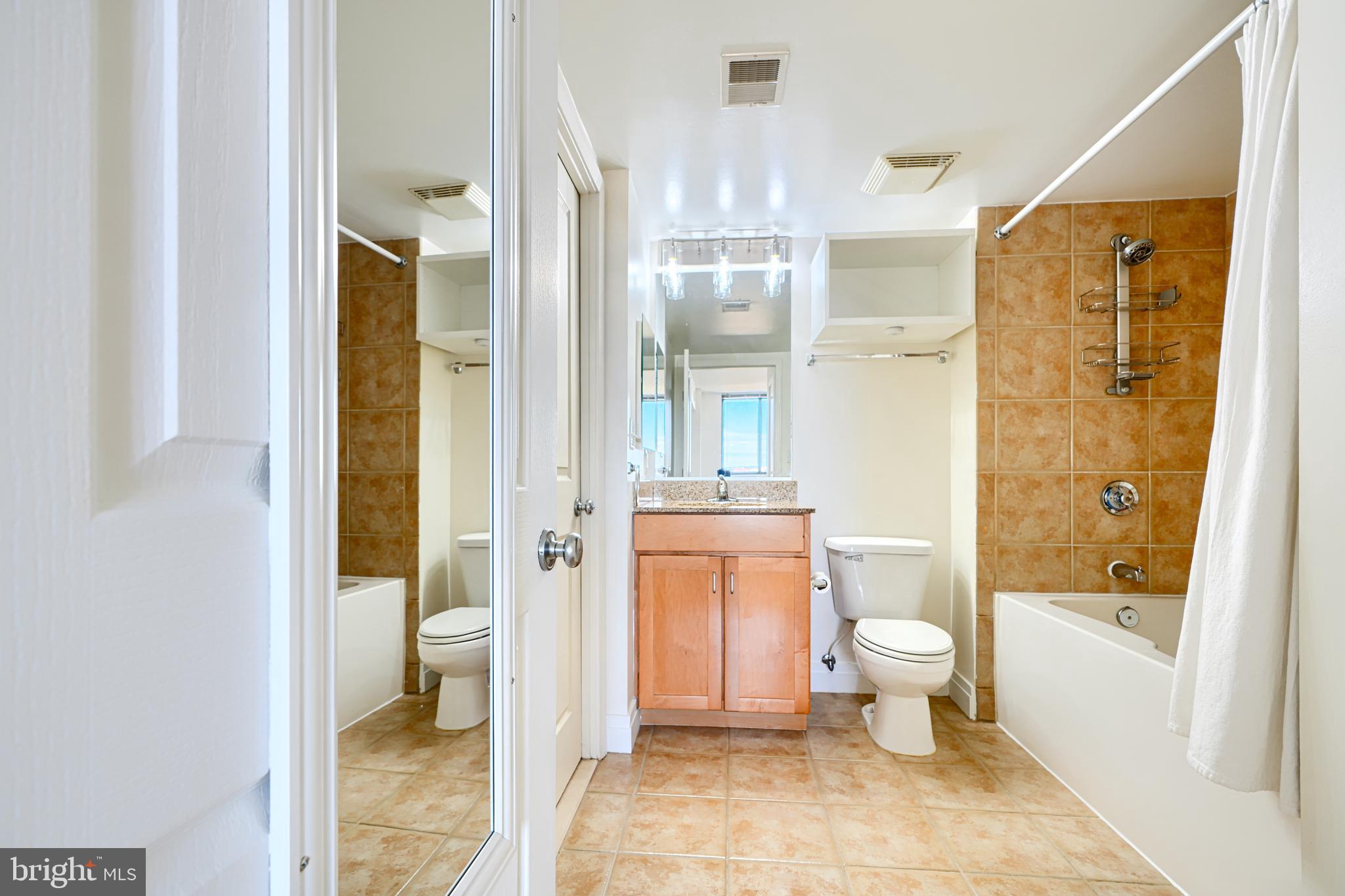 414 Water Street, Unit 2410 Baltimore, MD 21202 - Photo 16 of 31