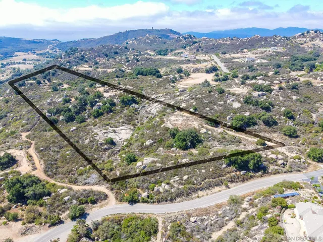 $150,000 | 0 Calle Huerto, Murrieta, CA 92562