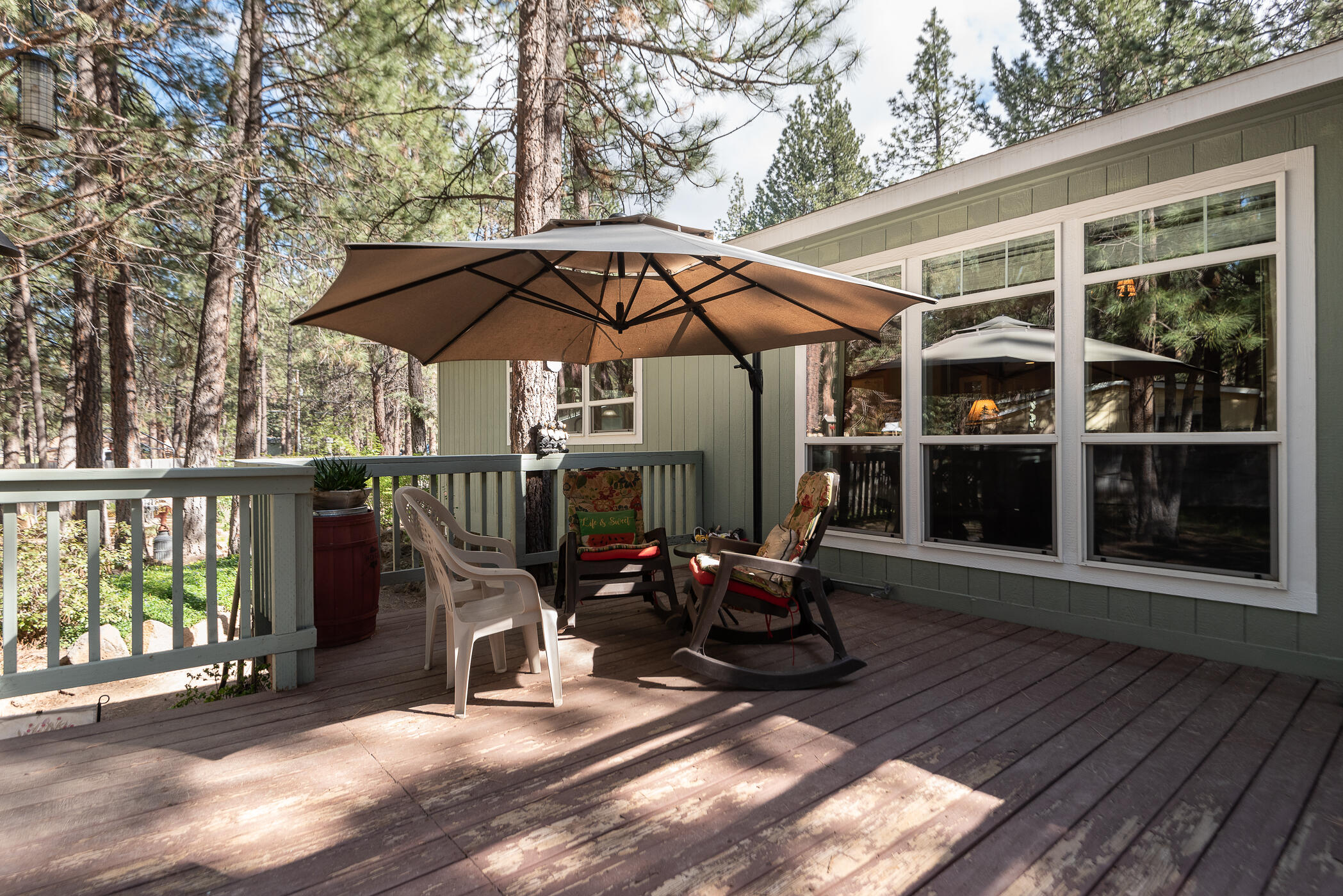 60055 Hopi Road Bend, OR 97702 - Photo 26 of 37 a view of a chair and table in the balcony