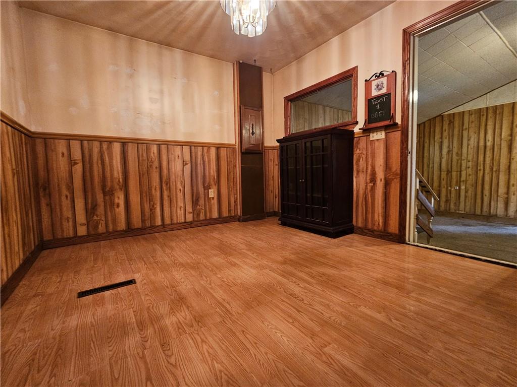 207 Calico Road West Sunbury, PA 16061 - Photo 12 of 37 Gallery Image 12