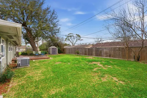 $299,000 | 9522 Hammerly Boulevard, Houston, TX 77080