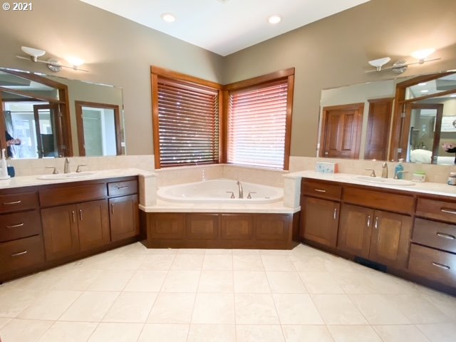 58706 Fernwood Road Coquille, OR 97423 - Photo 18 of 32 Gallery Image 18